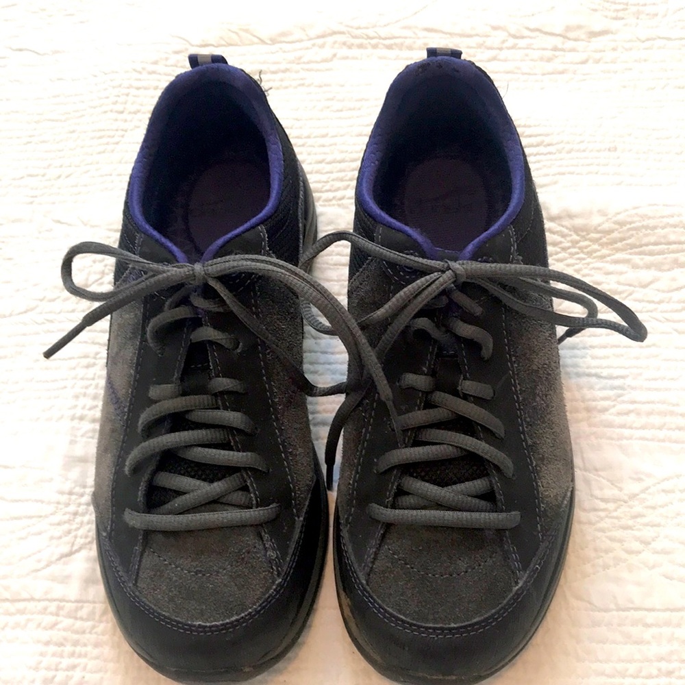 Dansko Running Shoes